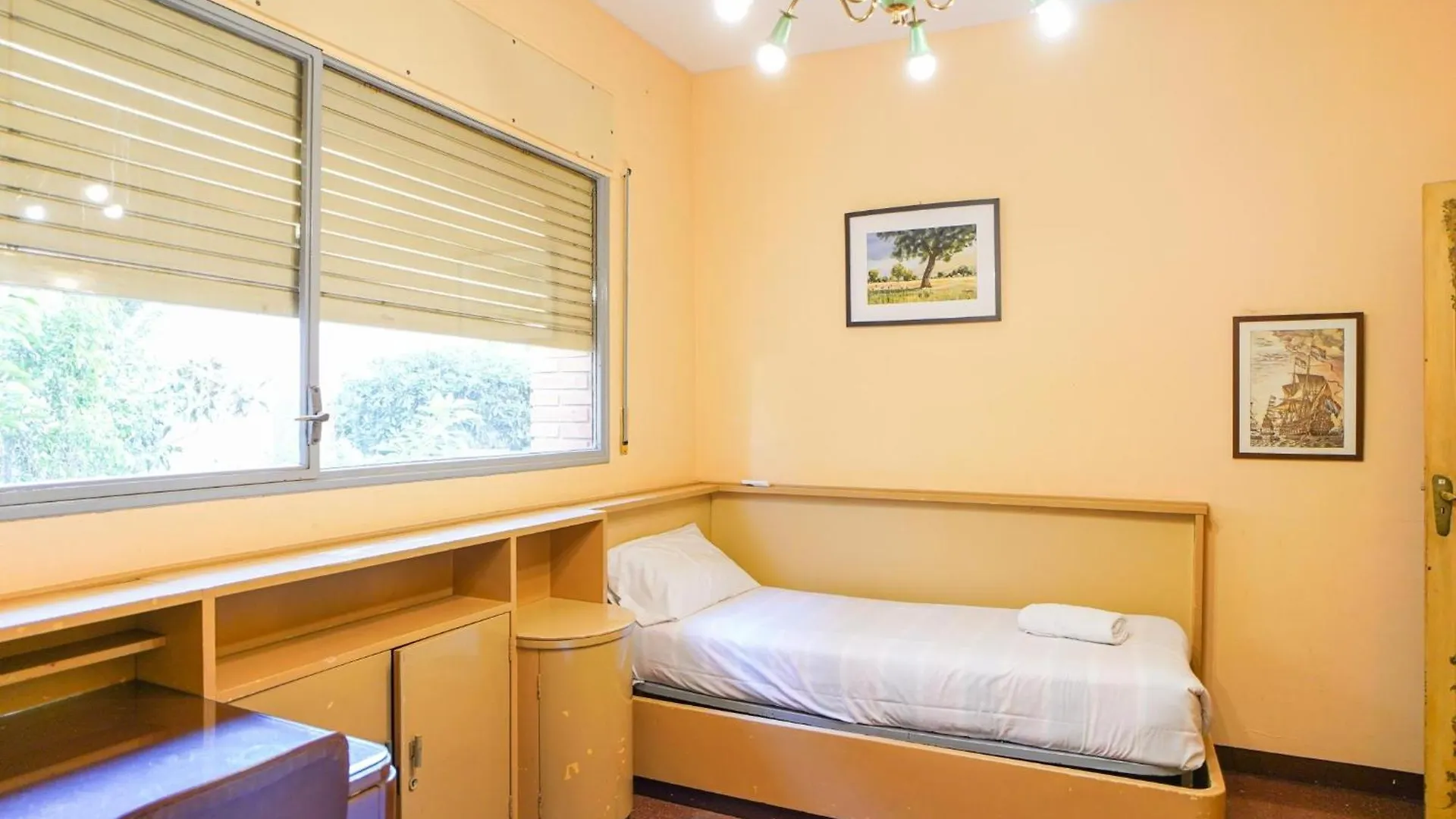 Bed Bcn Hills House Villa Barcelona Vakantiehuis