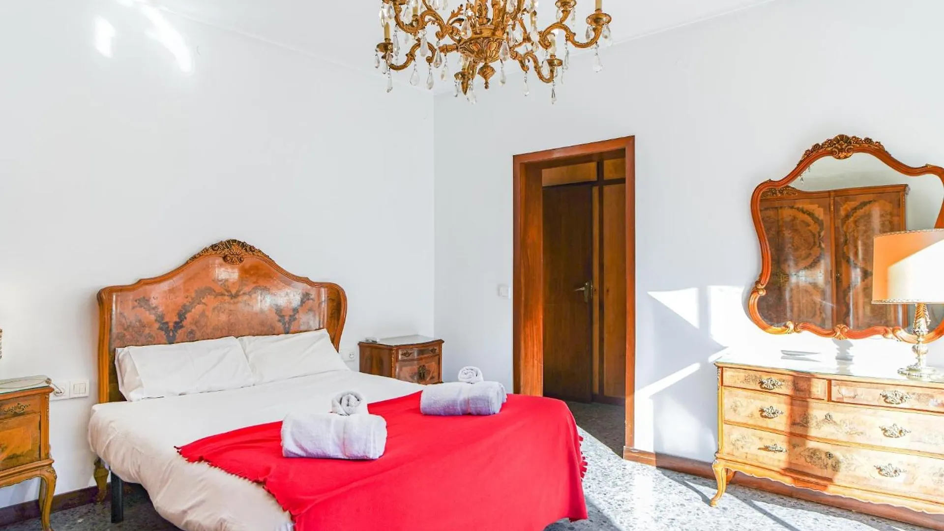 Bed Bcn Hills House Villa Barcelona 0*,